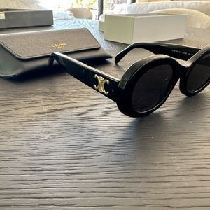 Celine Triomphe Sungalsses - Black
